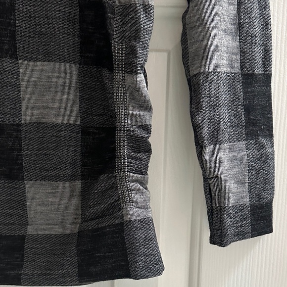 Athleta Buffalo Check Remarkawool Turtleneck Black Heather Gray Small Ski Snow - Picture 3 of 7